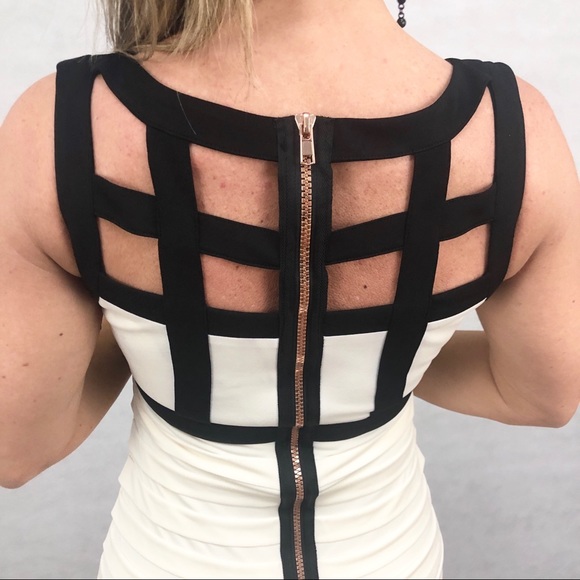 JAX Sleeveless Dress, V-Neck Sheath Dress Size 2 - Picture 4 of 8